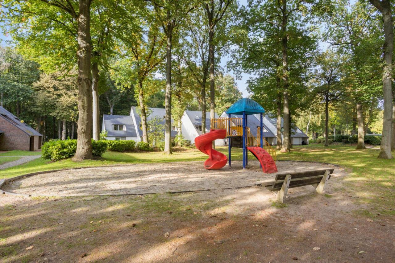 Chalet In Het Bos - Gezin - Wandelaars - Digital Nomads - Hs Wifi - Fijnspar 108 Aan de Wolfsberg Bagian luar foto