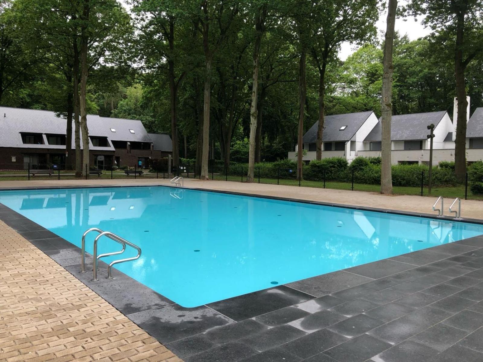 Chalet In Het Bos - Gezin - Wandelaars - Digital Nomads - Hs Wifi - Fijnspar 108 Aan de Wolfsberg Bagian luar foto